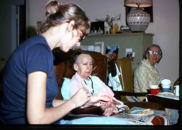049  November  1977 Chris  Mom _amp_ Aunt Helen     447 line road049