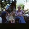 285  July    1976 mom chris jimmy bern 285