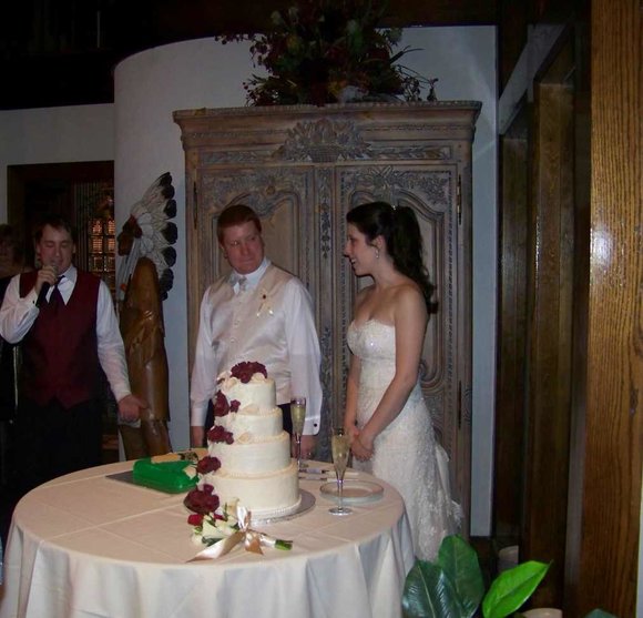 059 Cutting The Cake 059