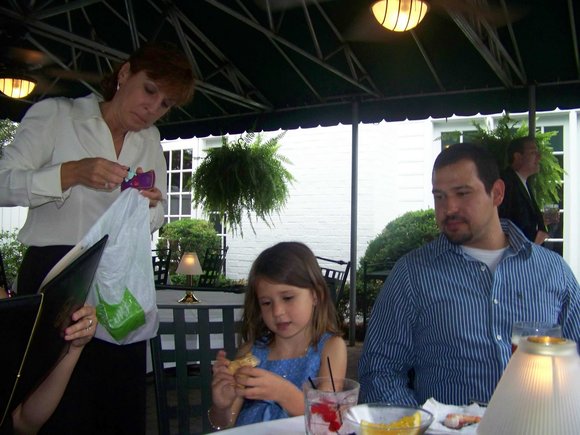 076 mandy_ jordan and stephen  rehersal dinner_JPG_076