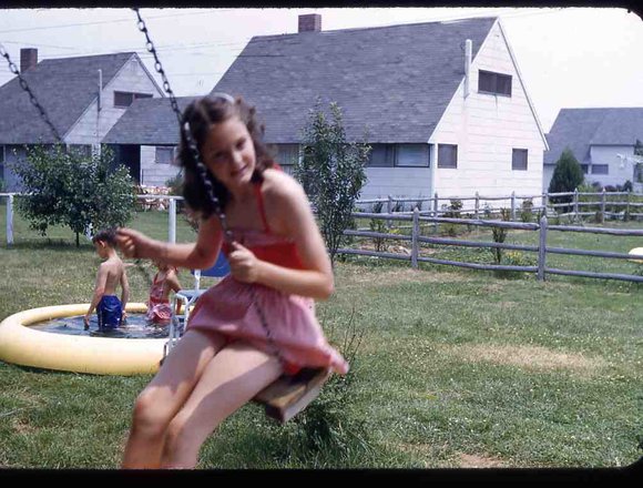 041 Bernadette Hicksville 1953041