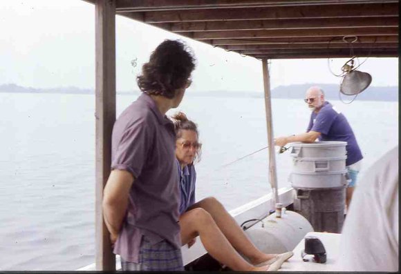 011 1995 claiborne md crabbin boat011
