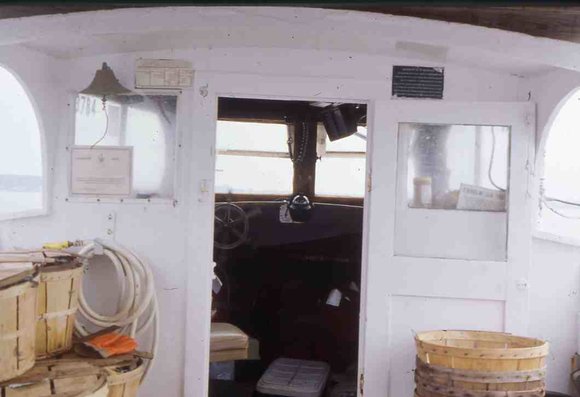 015   1995 claiborne md crabbin boat015