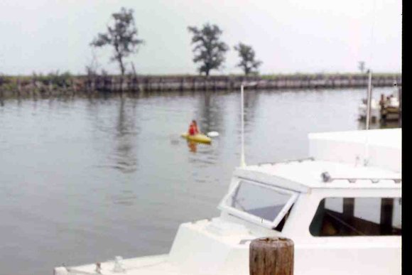 028 Greg kayaking  1995 claiborne md harbor028
