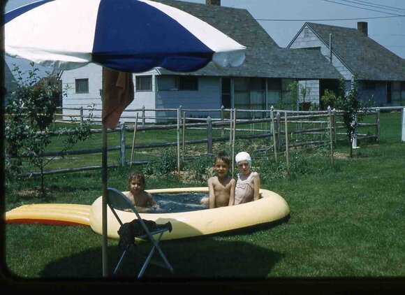 025 Greg chris _amp_ Bern 1952 Hicksville025