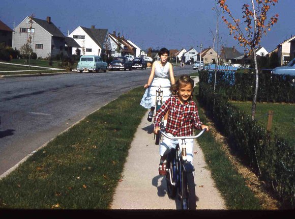 075 Chris _amp_ Bern  Hicksville 1954 075