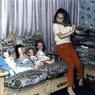 128 Chris _amp_ her babies   1959  Hicksville  128