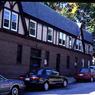 Little_Neck_apt_house010