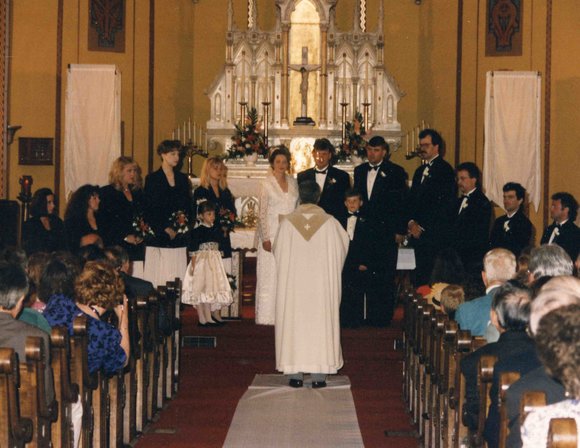 024 Lisa Mclear Wagner_s wedding at the alter024