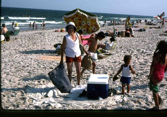 022  September   1982 022