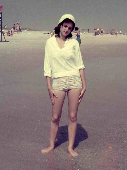 030_Bernadette_1957_Jones_Beach030_001