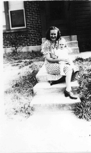 046_Mary_Molnar_Strockbine_Bernadette_Camden_NJ046