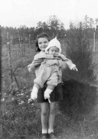 057_Mary_Molnar_Carr_Bernadette_Novemeber_1943057