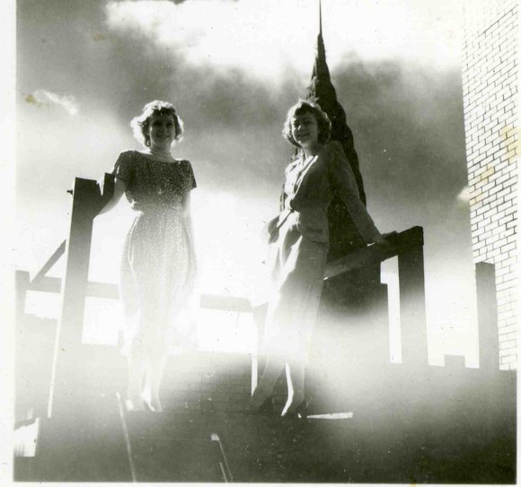 009_who_is_it009