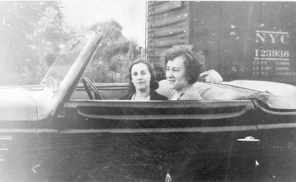 034_Mary_Molnar_Strockbine_Helen_Molnar034
