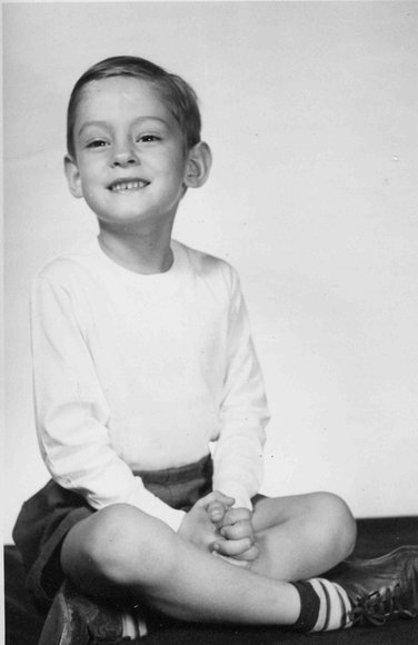 042_Greg_Hicksville042