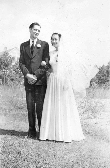 002_Joseph_Mary_Strockbine_s_Wedding_Day002