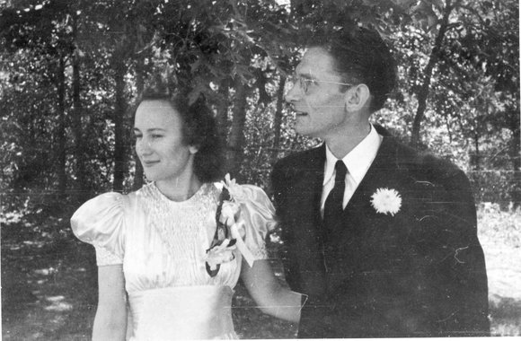 004_Joseph_Mary_Strockbine_s_Wedding_Day004