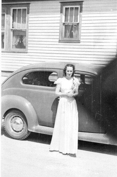 009_Mary_Strockbine_s_Wedding_Day009