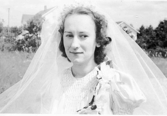 010_Mary_Strockbine_s_Wedding_Day010