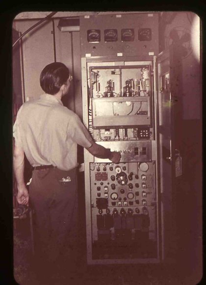 07dadatworkcirca1950007
