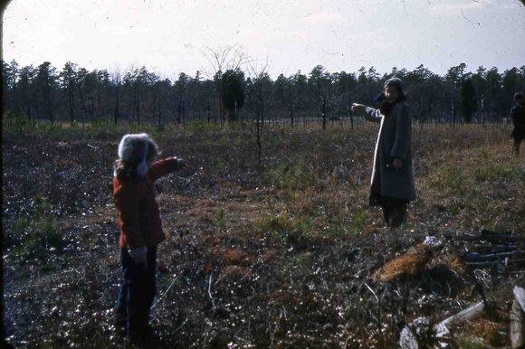 022  molnar farm april 1954 family022